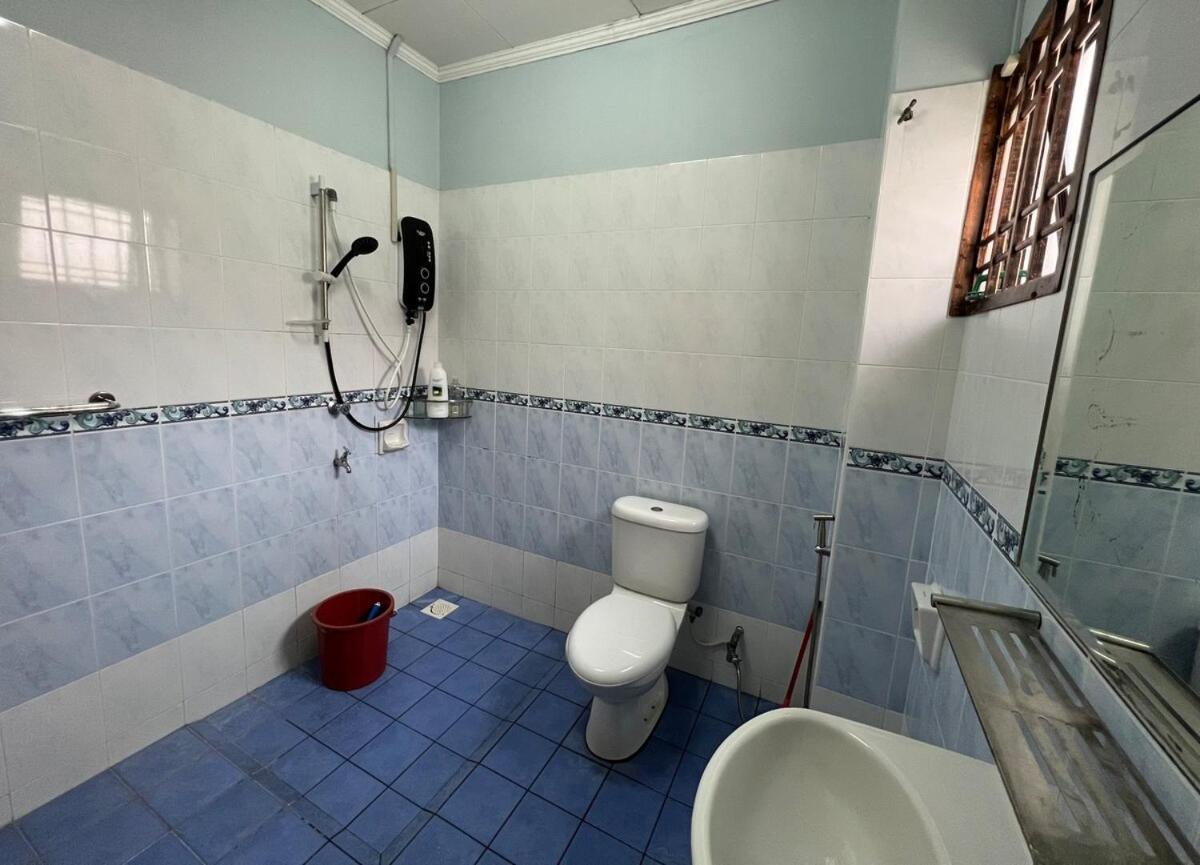 Rini Utama Homestay Skudai Ngoại thất bức ảnh
