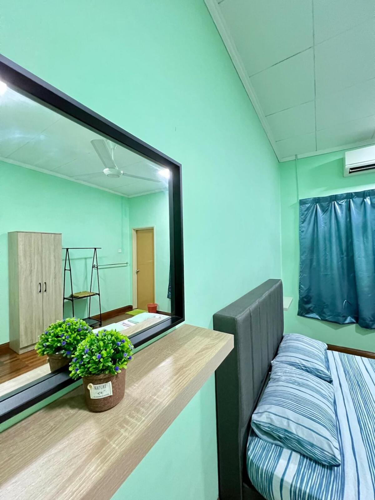 Rini Utama Homestay Skudai Ngoại thất bức ảnh