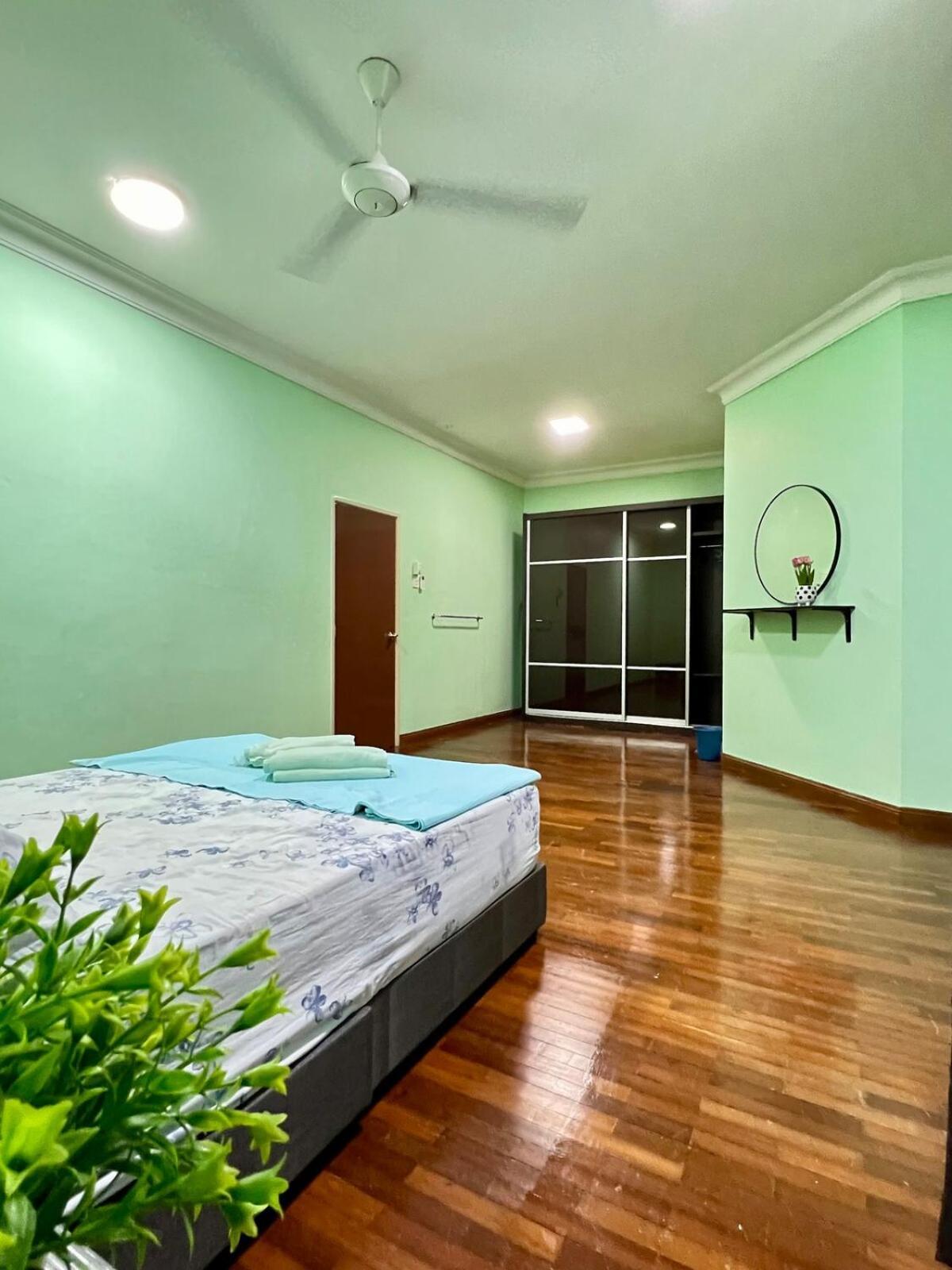 Rini Utama Homestay Skudai Ngoại thất bức ảnh